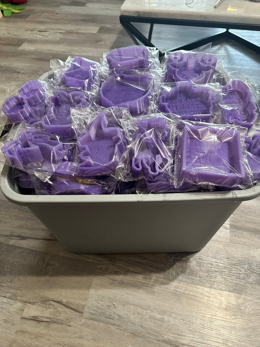 September 16th Facebook Live Sale:  $6 Brand New Molds